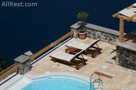 Tholos Resort 1